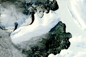 The MODIS instrument on NASA’s Aqua satellite captured this image. It shows that the smooth ice bridge connecting Charcot Island and Latady Island up to 31 March 2009 is gone, replaced by chunks of ice.